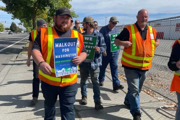 WSDOT workers during the walkout for washington