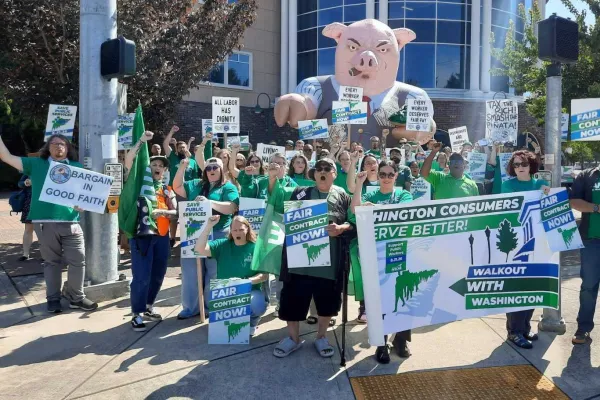 WFSE bargaining rally olympia