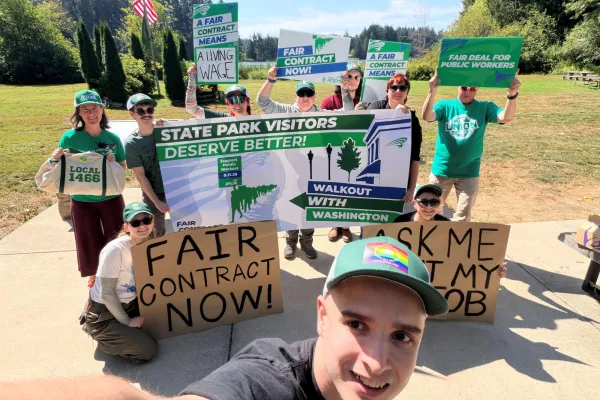 state parks workers rallying for fair contract
