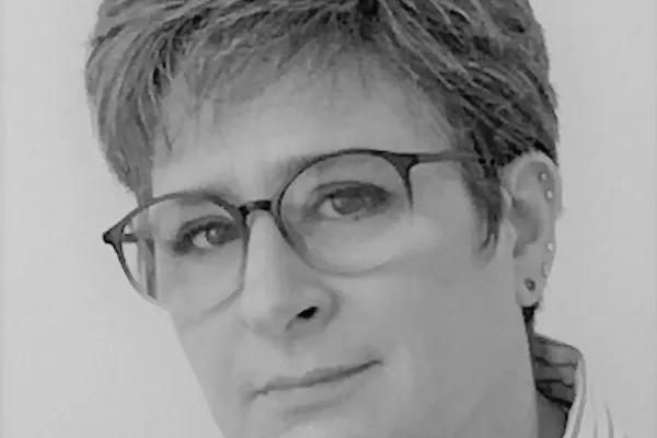 tracy_stanley_profilepicbw.jpg