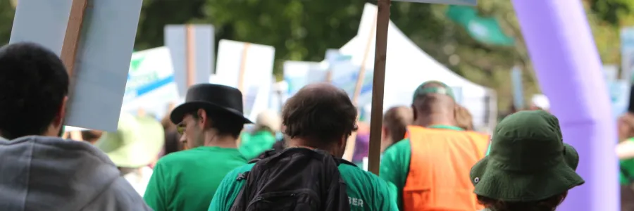 wfse members marching