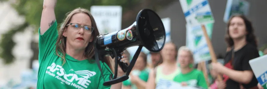 WFSE members rallying at capitol