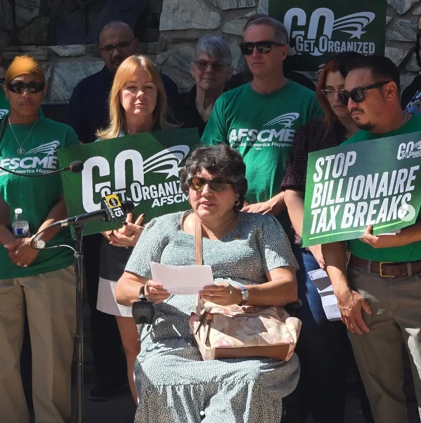 afscme members protesting at the capitol