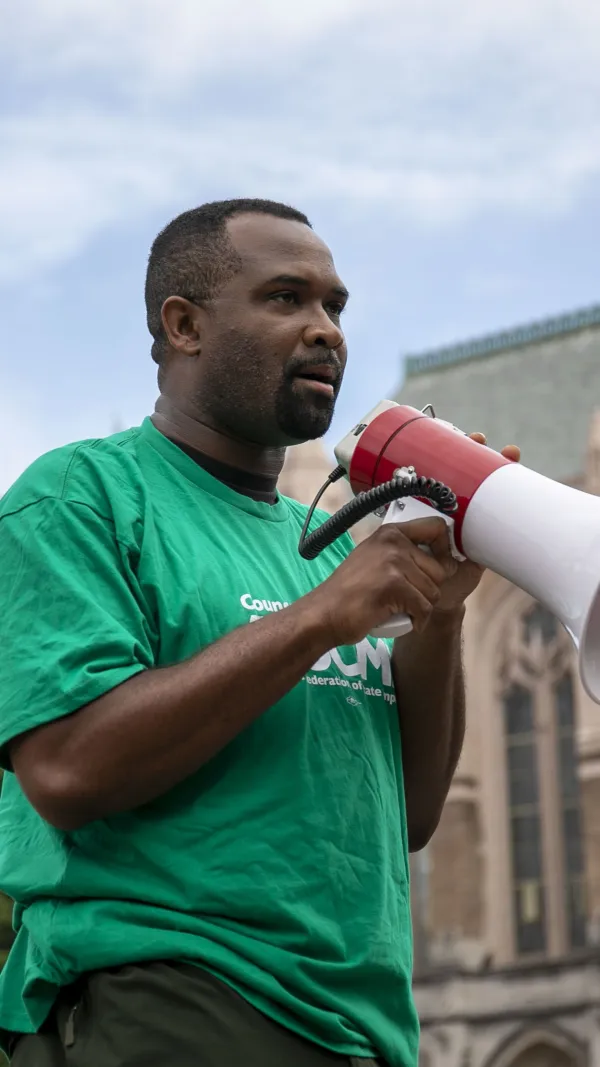 WFSE member rallying for a fair contract at UW