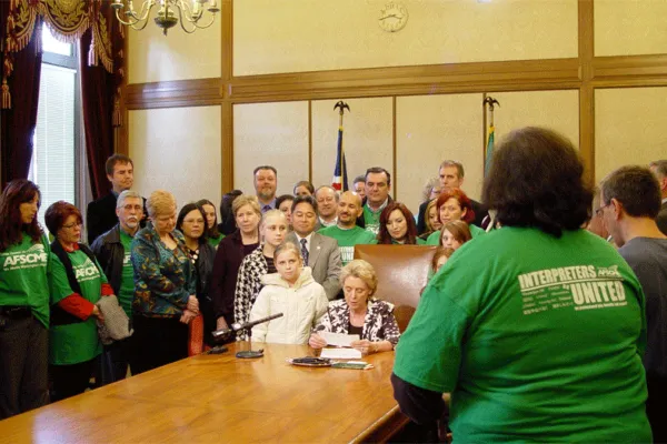 historic_moment_signing_interpreter_bill.jpg